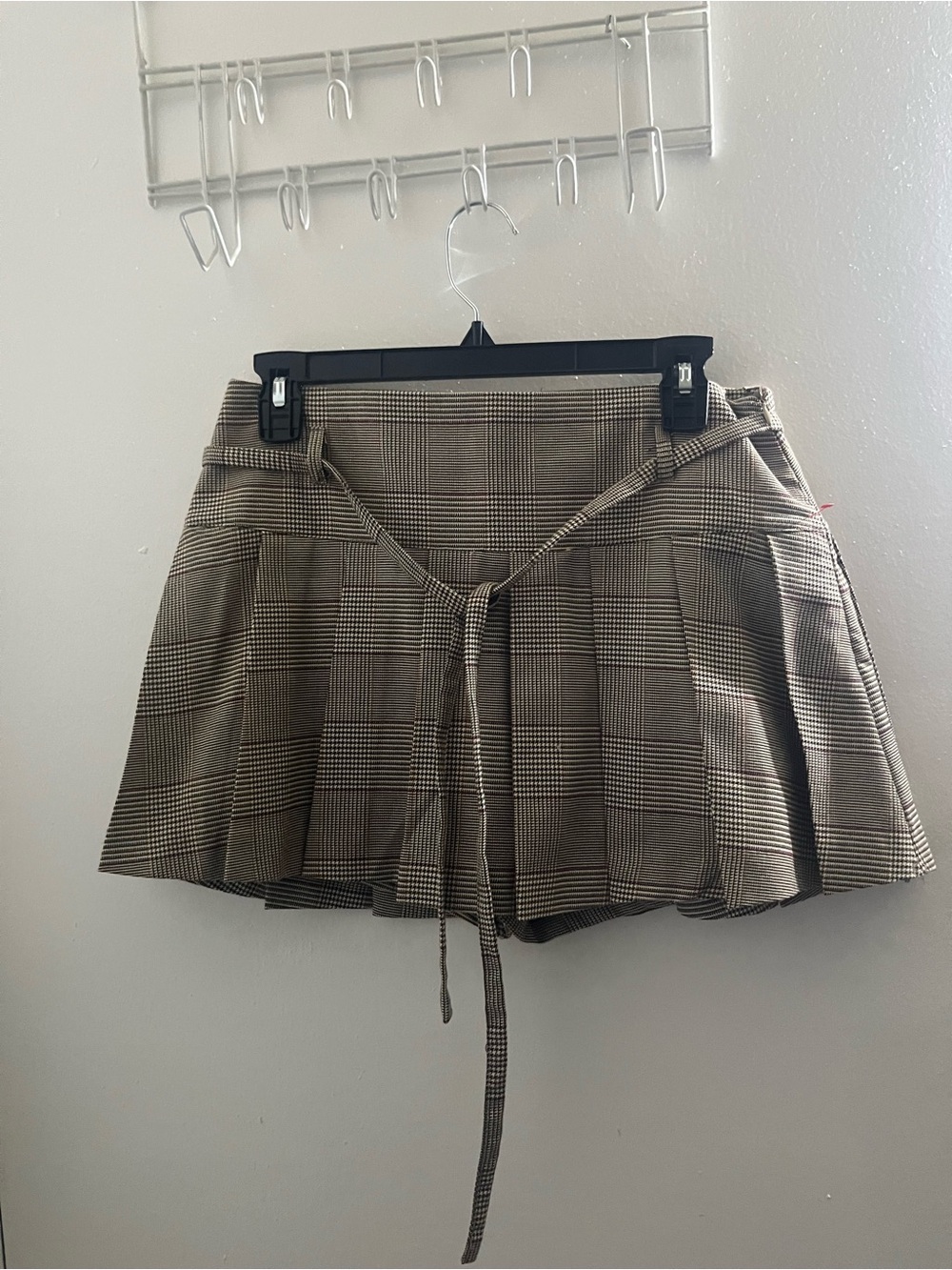 Stradivarius Plaid Mini Skort in Tan, Black & Rust